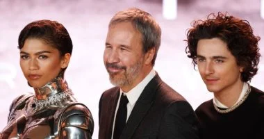 نهاية المشوار للمخرج دينيس فيلنوف مع أبطال فيلم Dune 1 نهاية المشوار للمخرج دينيس فيلنوف مع أبطال فيلم Dune
