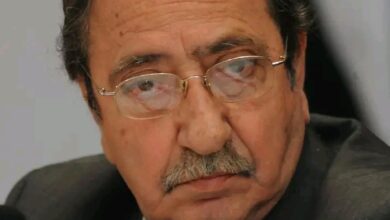 الفنان السوري دريد لحام ووظيفته في الخرطوم