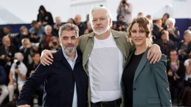 جوليان اسانج يظهر في كواليس مهرجان كان السينمائي 6 IMG 20250521 WA0037