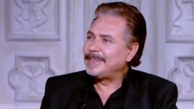 الفنان محمد رياض في وداع السودانيين في محطة مصر : بحبكم اوي 4 8243731 1678547402
