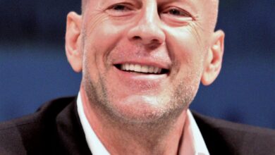 تعرف على الحالة الصحية للنجم بروس ويليس 7 Bruce Willis by Gage Skidmore