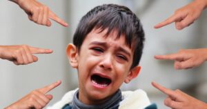 تعرف على التنمر المدرسي: أنواعه، أسبابه، وكيفية التعامل معه. 2 a7d61418 10b5 4136 a4c1 415b2ae919f6