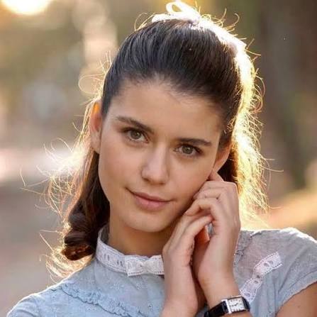 عودة بيرين سات إلى السينما بعد 12 عاماً من الغياب 1 images 2025 11 18T134849.273