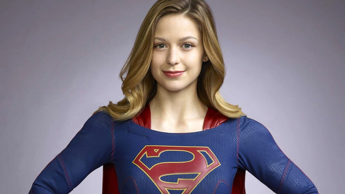 جيمس جان يطلق النظرة الأولى لفيلم Supergirl 1 foto4 1