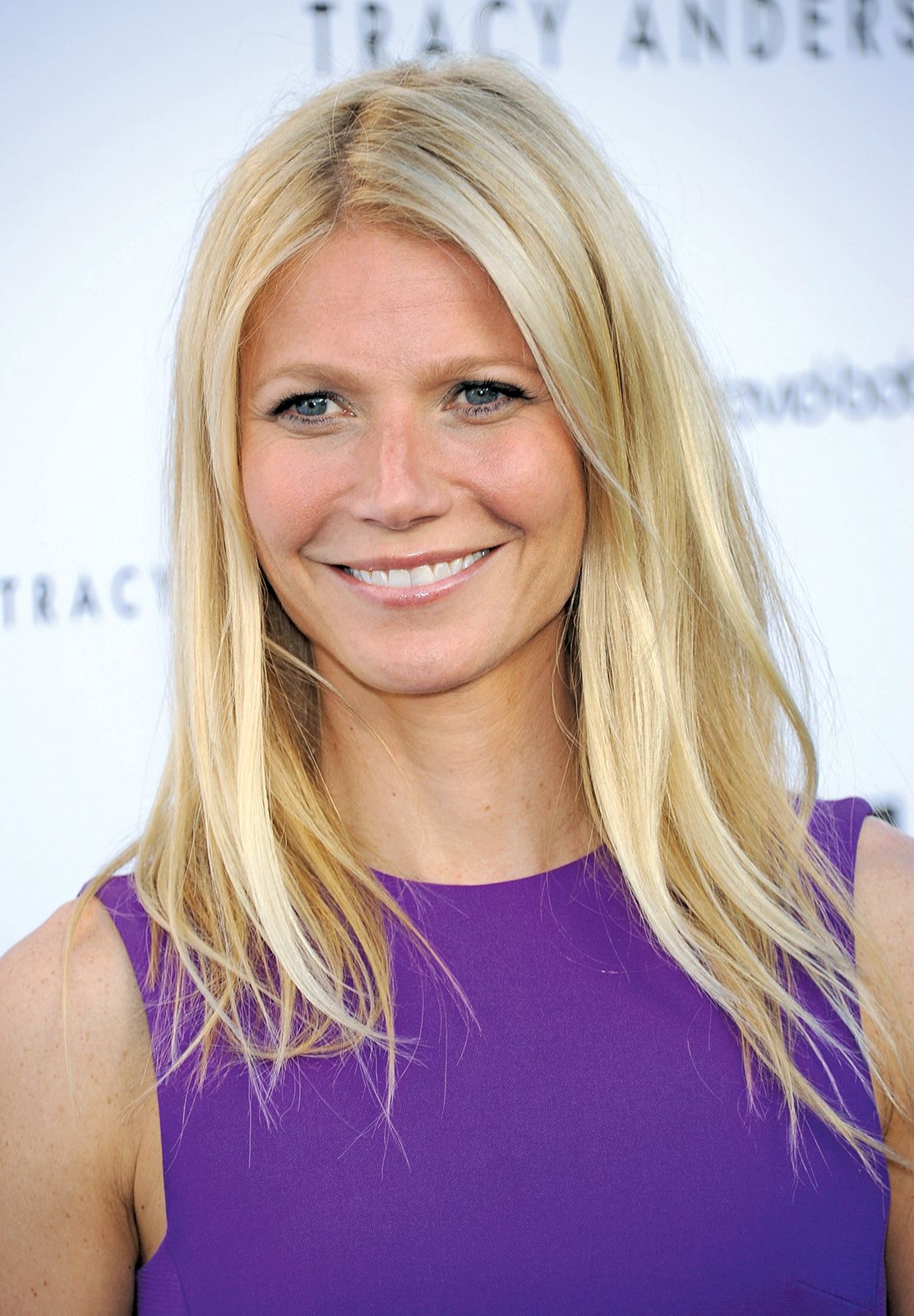 جوينيث بالترو تتحدث بصراحة عن القلق والضغط النفسي! 1 Gwyneth Paltrow 2013