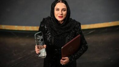 سلاف فواخرجي أول فنانة عربية تفوز بجائزة "سيمرغ البلورية" 5 images 2026 02 15T110538.312