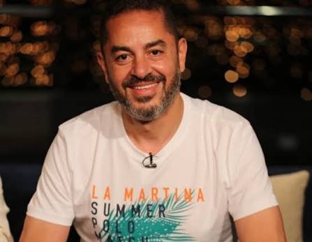 المخرج أحمد شفيق لمباحث الإنترنت.. أوقفوا من يستغل اسمي للنصب 1 images 80 edit 180226143031203