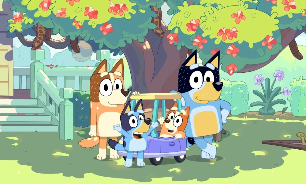 "بلوي" يتصدر قائمة الأكثر مشاهدة في أستراليا رغم تراجع تلفزيون الأطفال 1 Bluey garden group 1